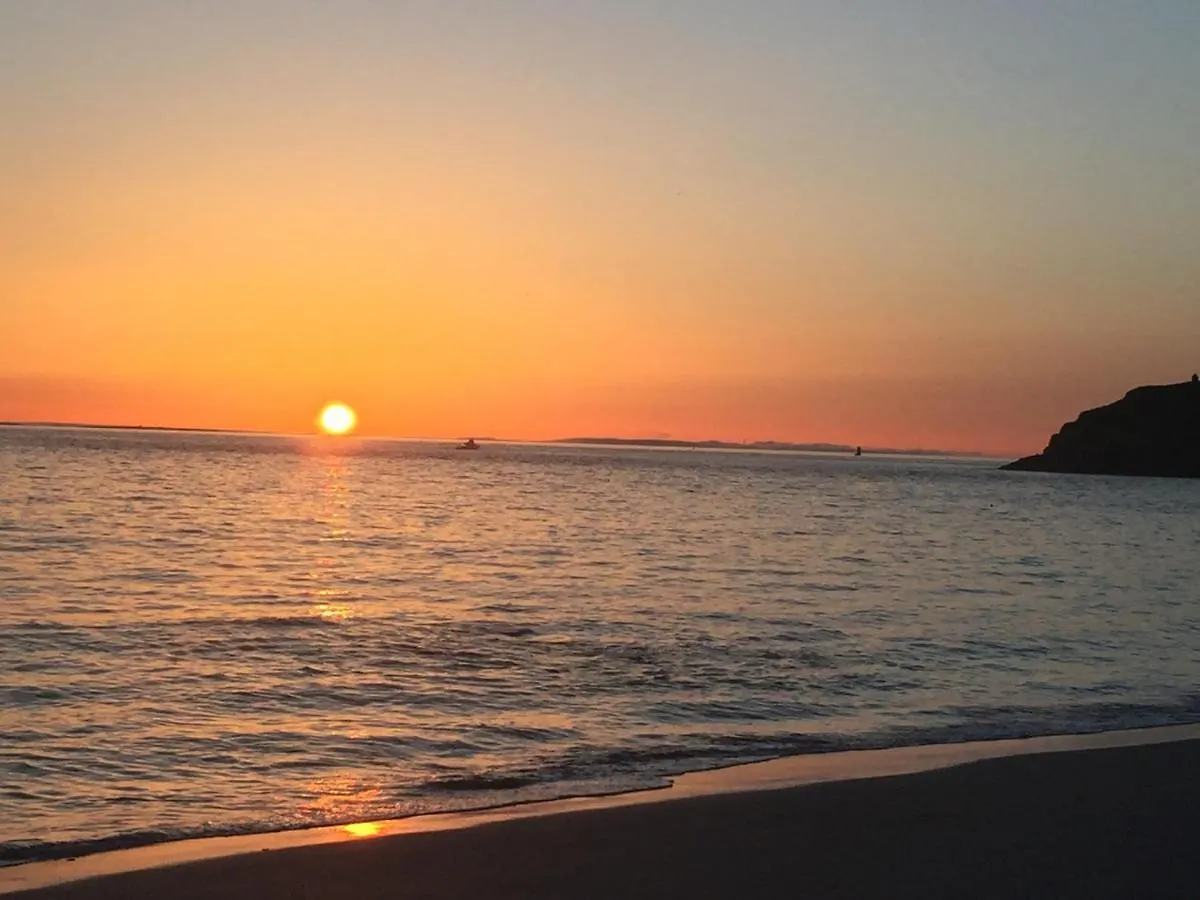 Pied A Terre Pour Des Vacances Au Bord De La Mer Le Conquet 0*,