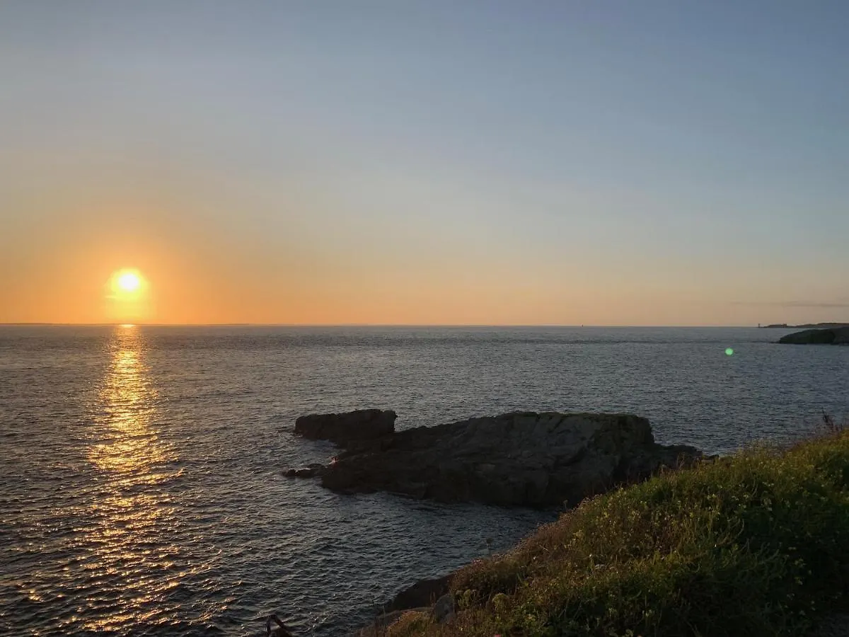 Pied A Terre Pour Des Vacances Au Bord De La Mer Le Conquet 0*,