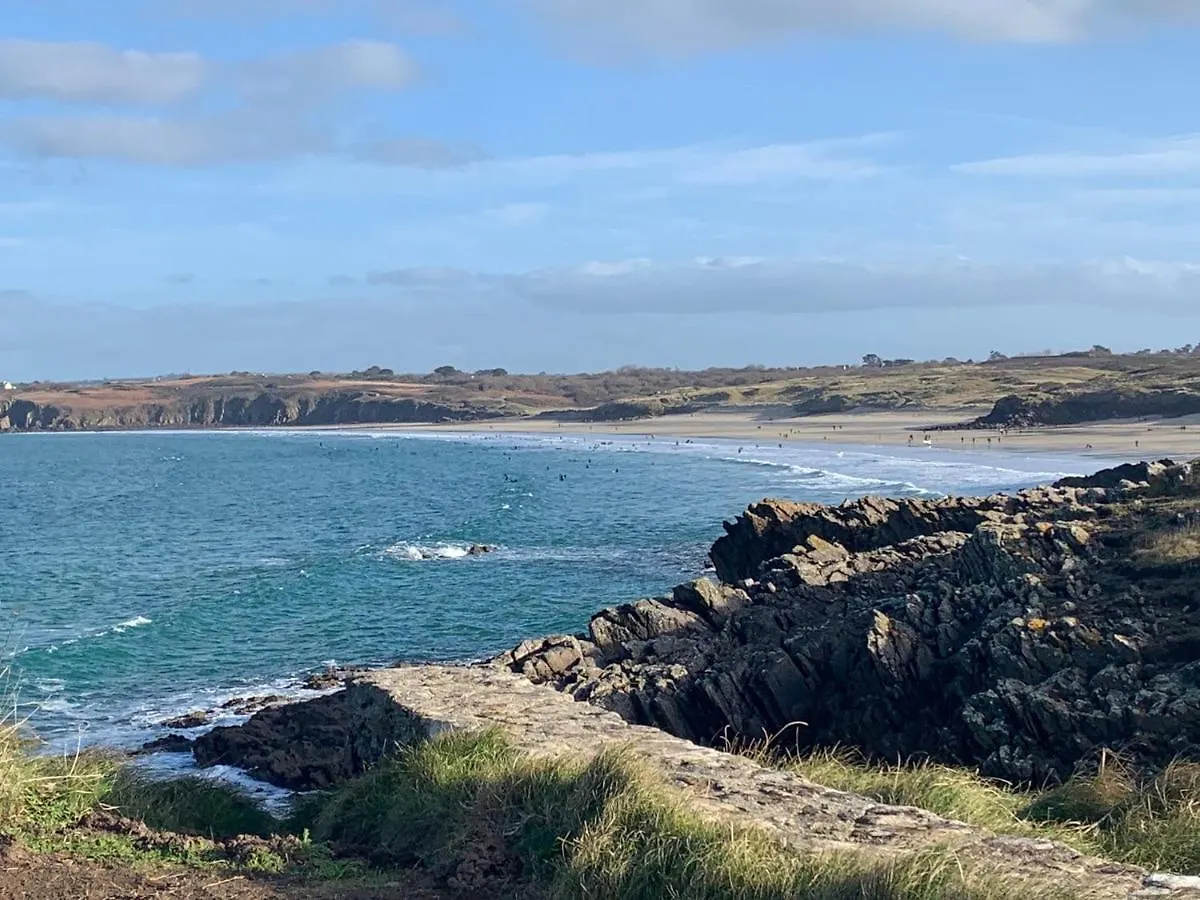 Pied A Terre Pour Des Vacances Au Bord De La Mer Le Conquet 0*,  France